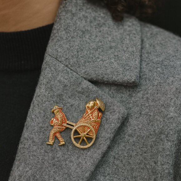 Vintage Spain Rickshaw Brooch w/ Spinning Wheel – Red/Gold - Picture 1 of 4